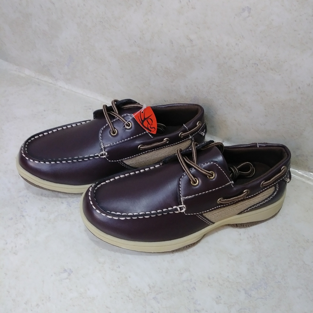 Deer Stags Boys Lace Up Boat Shoes sz 3